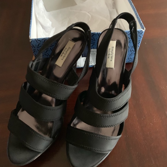 Shoes - Picture 2 of 5